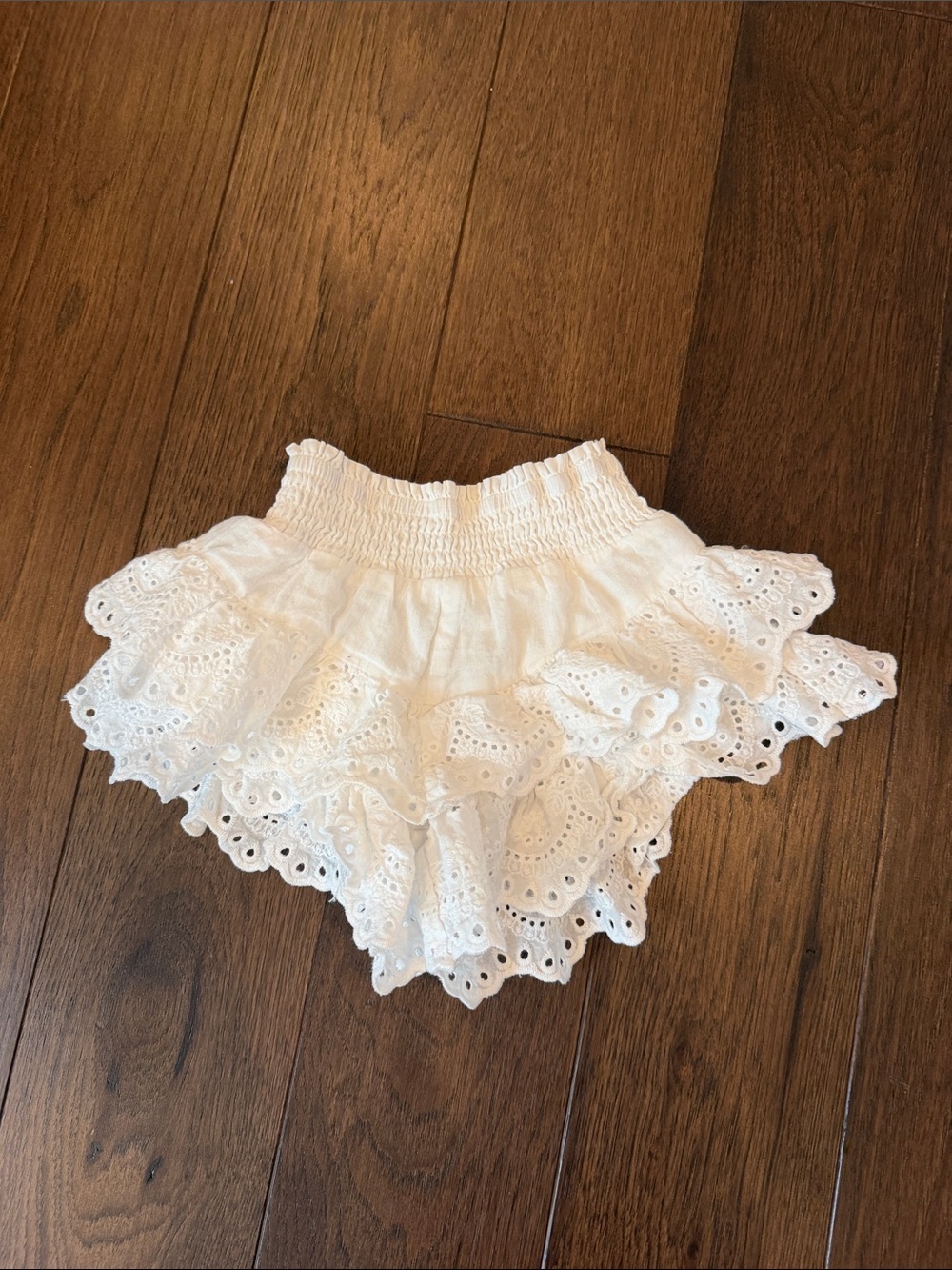 Cotton On Belle Woven Frill Shorts Size 2 in White - C39-200